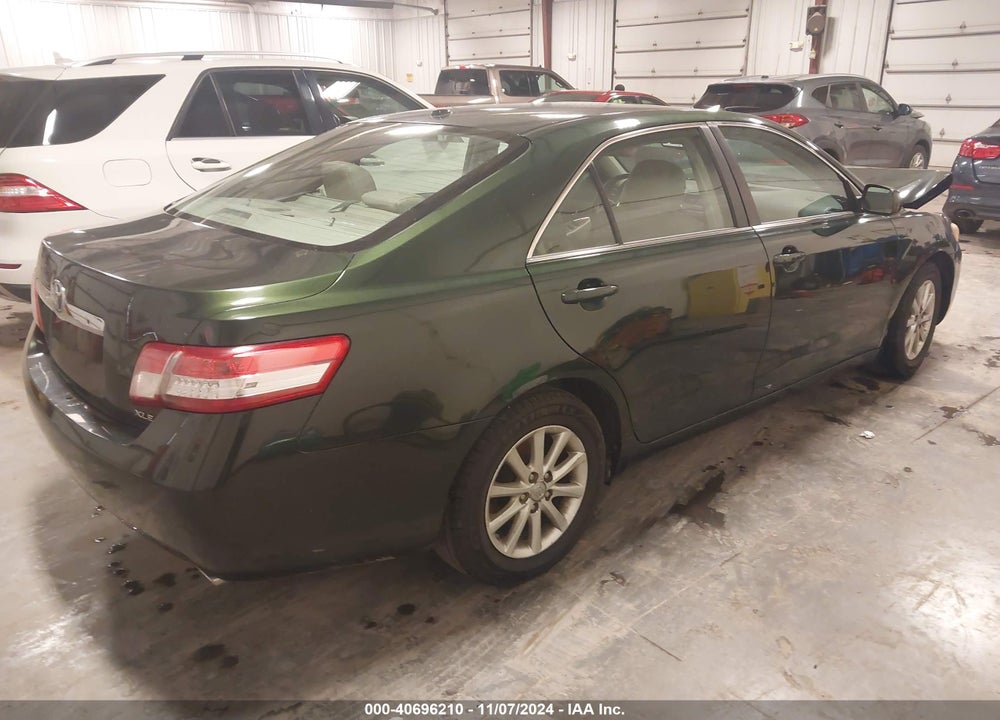 2011 TOYOTA CAMRY XLE VIN: 4T1BF3EK0BU651090
