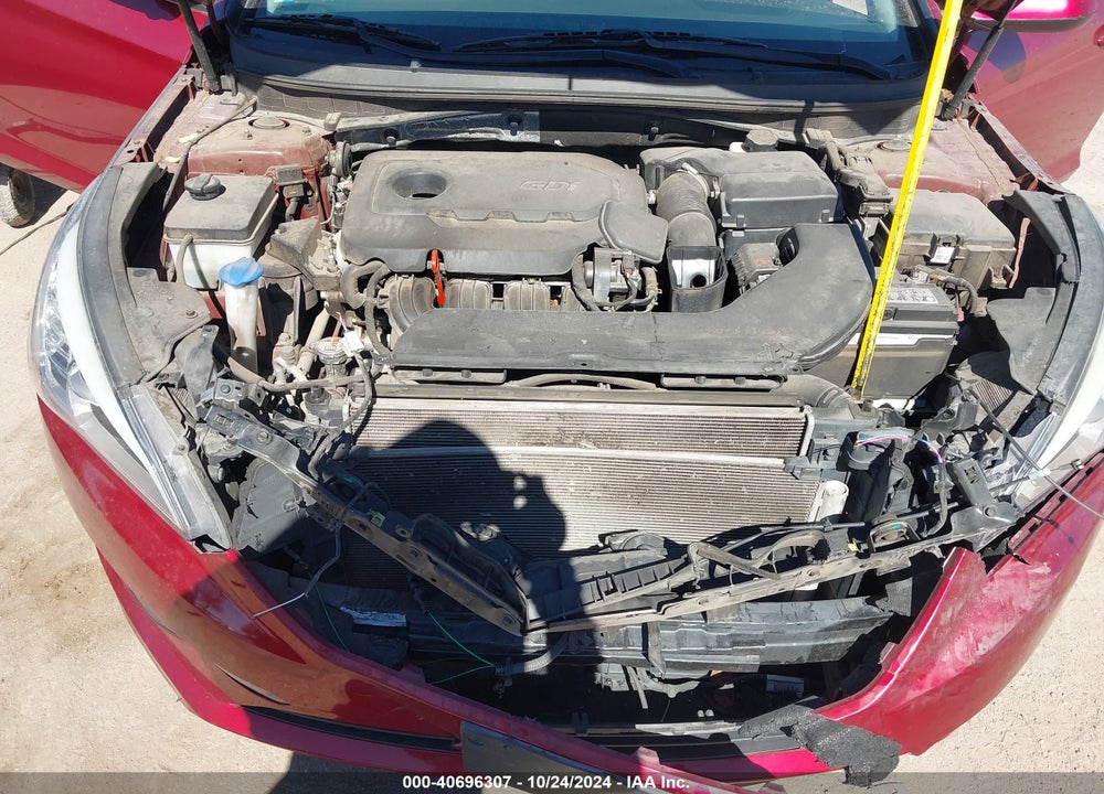 2015 HYUNDAI SONATA SE VIN: 5NPE24AF0FH164922