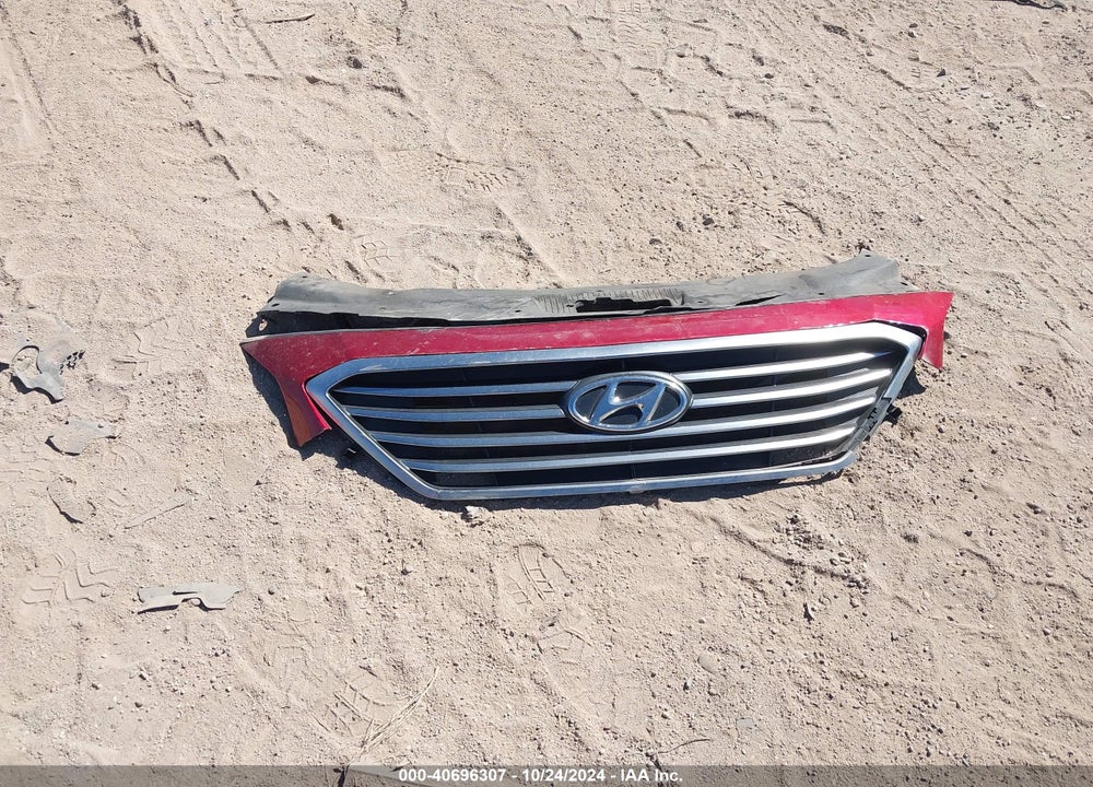 2015 HYUNDAI SONATA SE VIN: 5NPE24AF0FH164922