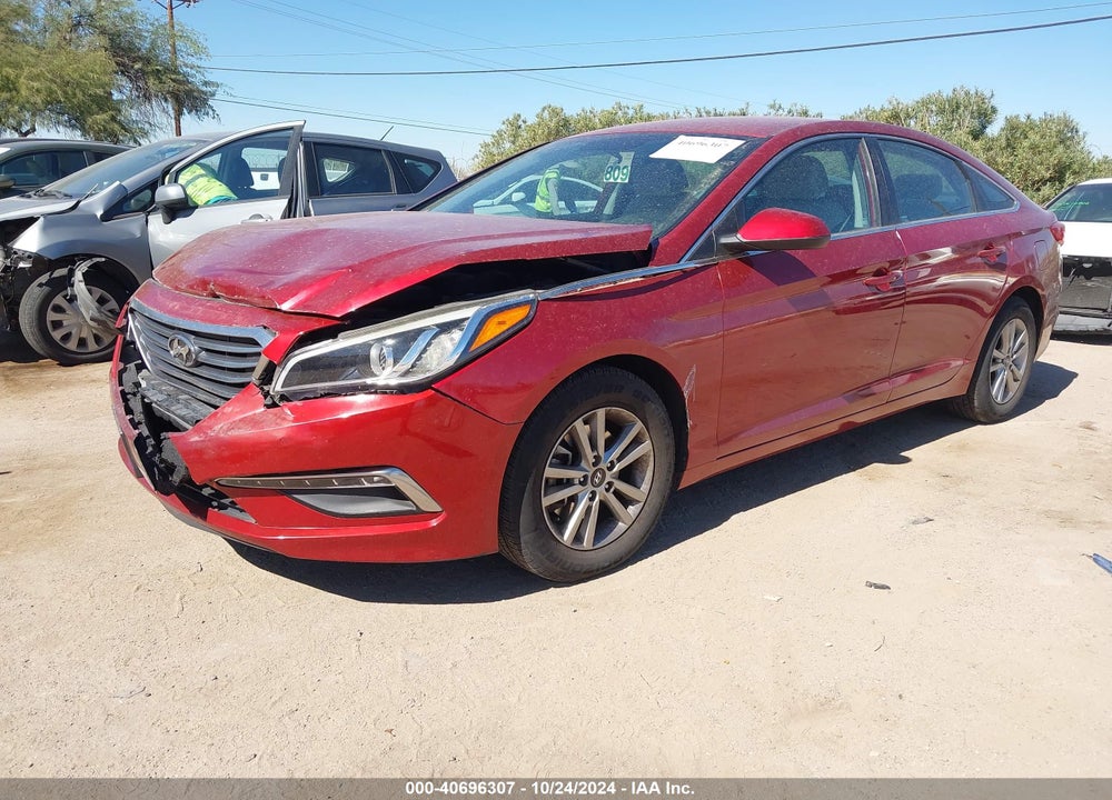 2015 HYUNDAI SONATA SE VIN: 5NPE24AF0FH164922