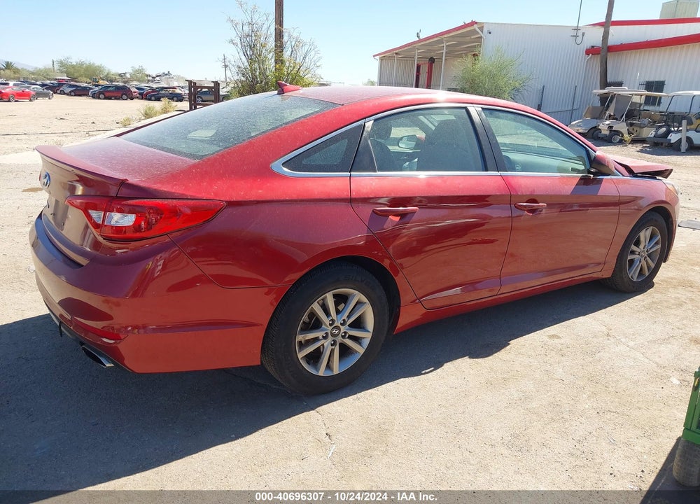 2015 HYUNDAI SONATA SE VIN: 5NPE24AF0FH164922