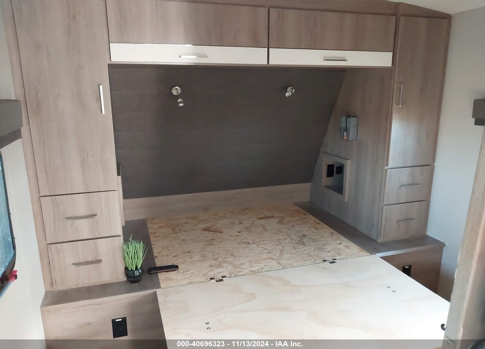 2022 GRAND DESIGN IMAGINE TRAVEL TRAILER VIN: 573TE3020N5507002