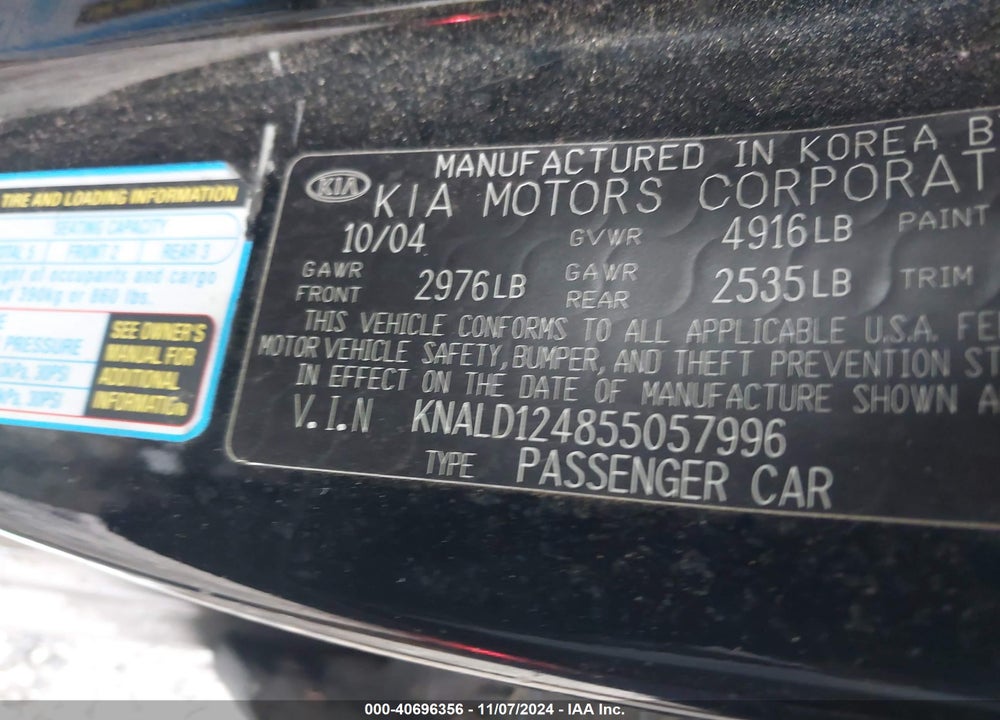 2005 KIA AMANTI VIN: KNALD124855057996