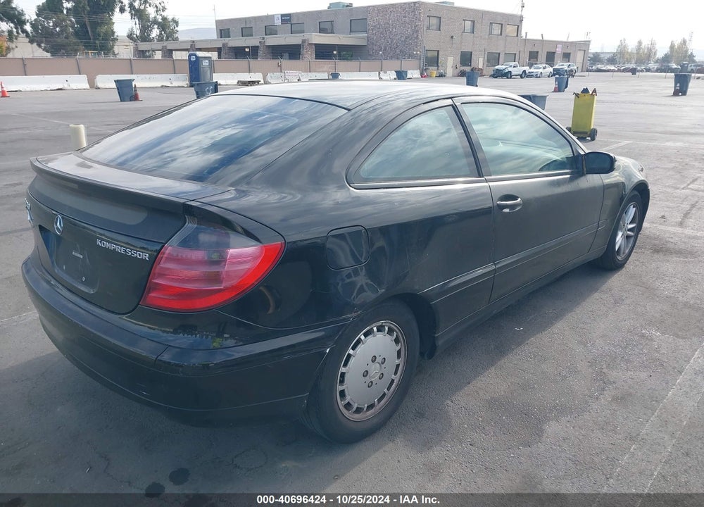 2002 MERCEDES-BENZ C 230 VIN: WDBRN47J52A358866