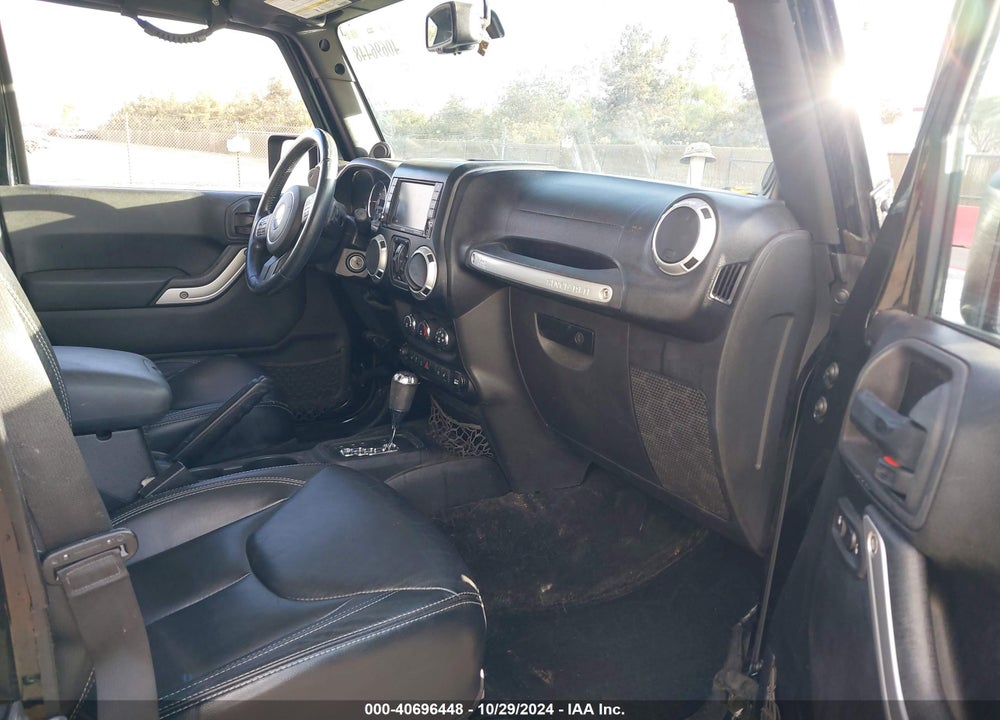 2013 JEEP WRANGLER UNLIMITED SAHARA VIN: 1C4BJWEG2DL666957