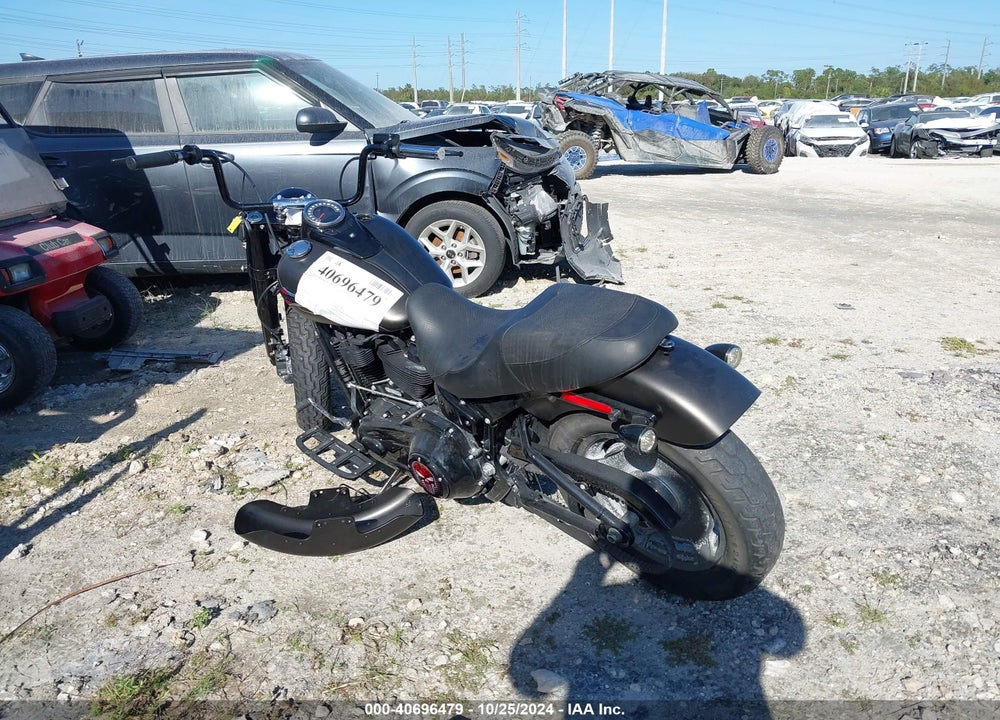 2021 HARLEY-DAVIDSON FLSL VIN: 1HD1YDJ12MB066912
