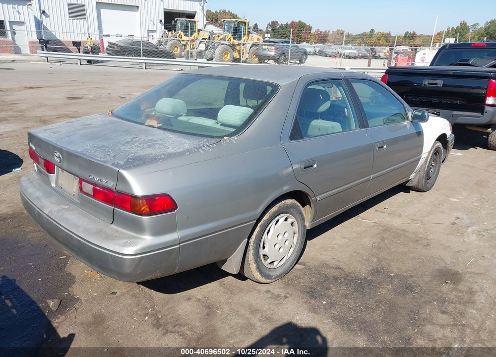 1998 TOYOTA CAMRY LE VIN: JT2BG22KXW0167756