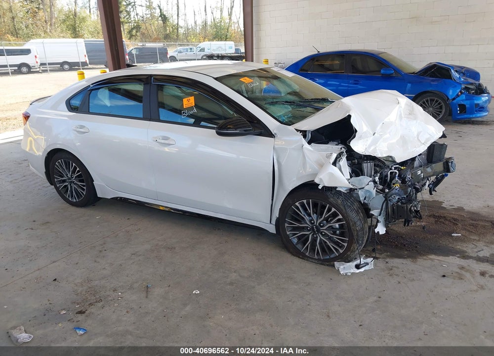 2024 KIA FORTE GT LINE VIN: 3KPF54AD1RE747373