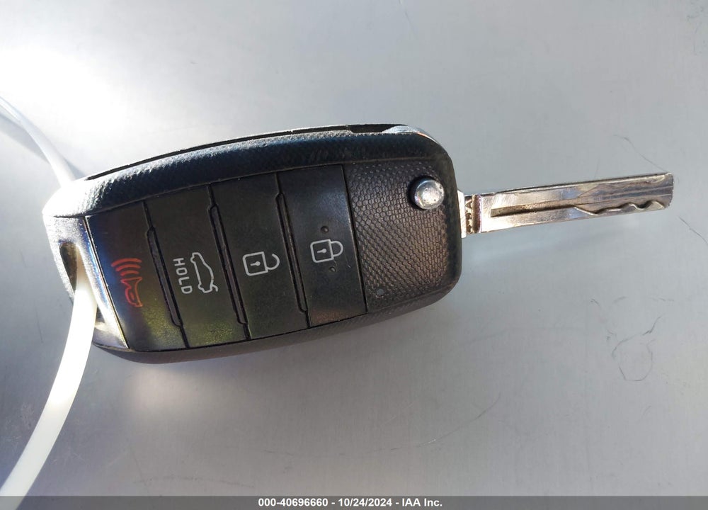 2015 KIA OPTIMA LX VIN: KNAGM4A74F5622230
