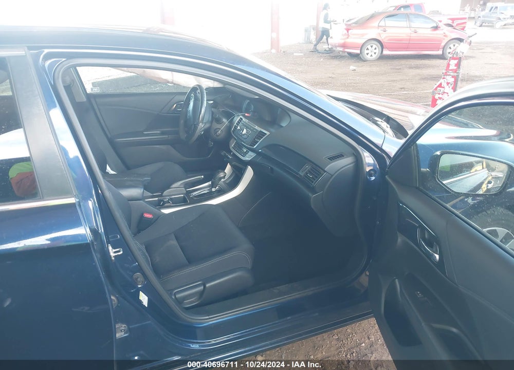 2015 HONDA ACCORD SPORT VIN: 1HGCR2F51FA000742