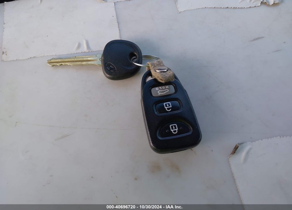 2014 HYUNDAI ELANTRA SE VIN: KMHDH4AE8EU167584