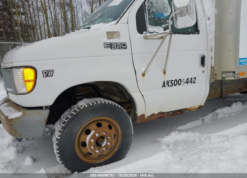 2000 FORD E-350 CUTAWAY STANDARD VIN: 1FDWE35F0YHA12586