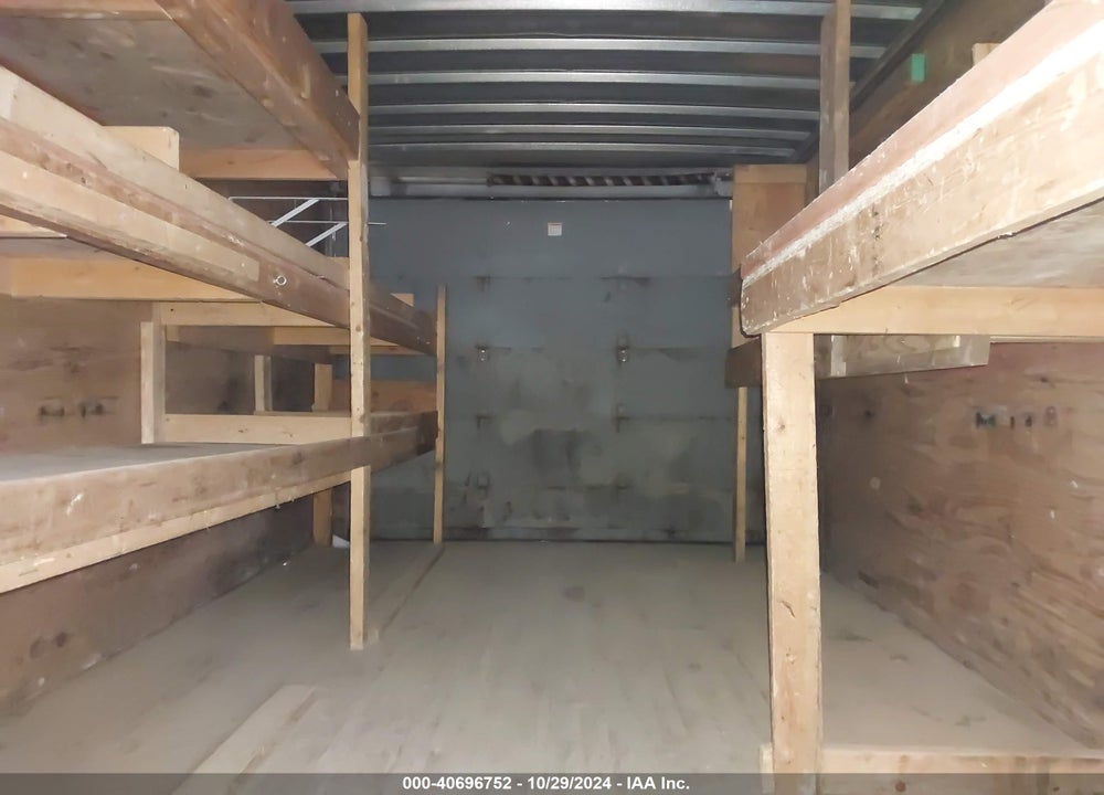 2000 FORD E-350 CUTAWAY STANDARD VIN: 1FDWE35F0YHA12586