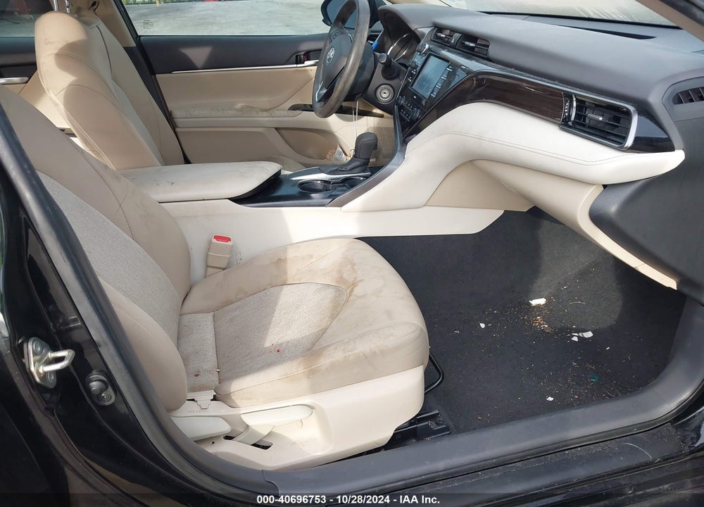 2020 TOYOTA CAMRY LE VIN: 4T1C11AK0LU857542
