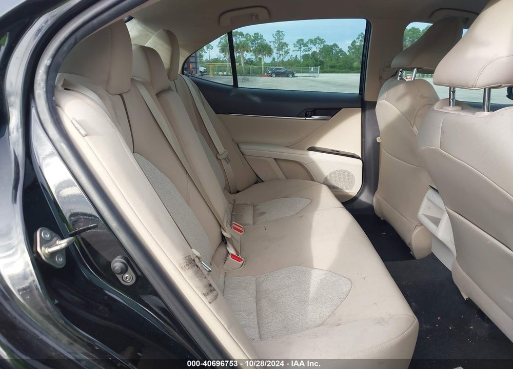 2020 TOYOTA CAMRY LE VIN: 4T1C11AK0LU857542