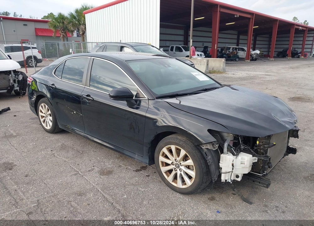 2020 TOYOTA CAMRY LE VIN: 4T1C11AK0LU857542