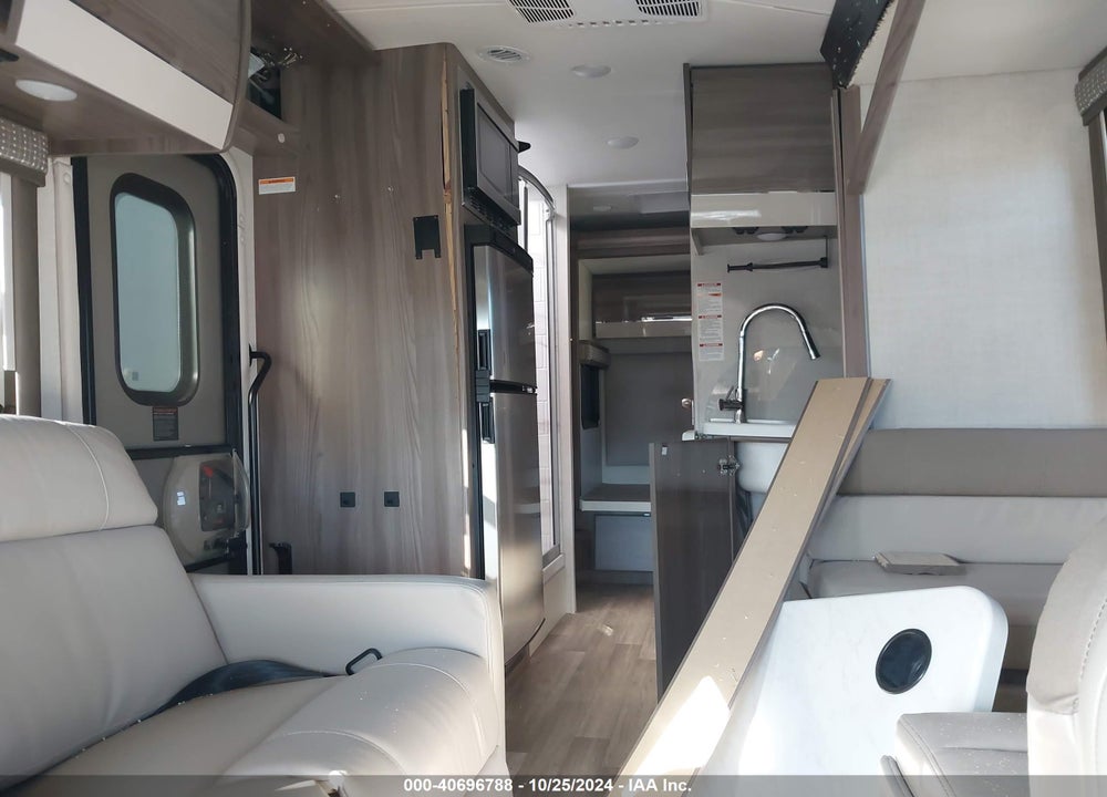 2024 THOR SPRINTER 3500XD VIN: W1X8E33YXNN205083