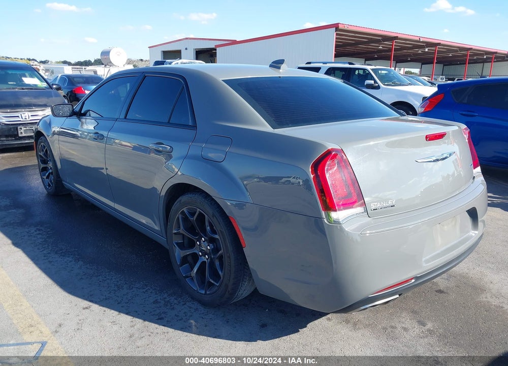 2019 CHRYSLER 300 TOURING VIN: 2C3CCAAG9KH610228