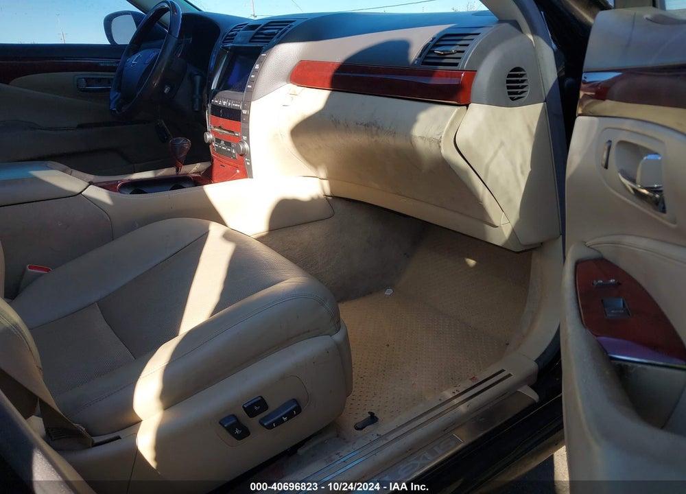 2008 LEXUS LS 460 VIN: JTHBL46FX85072792
