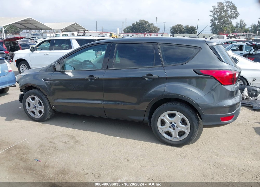 2019 FORD ESCAPE S VIN: 1FMCU0F72KUA25009