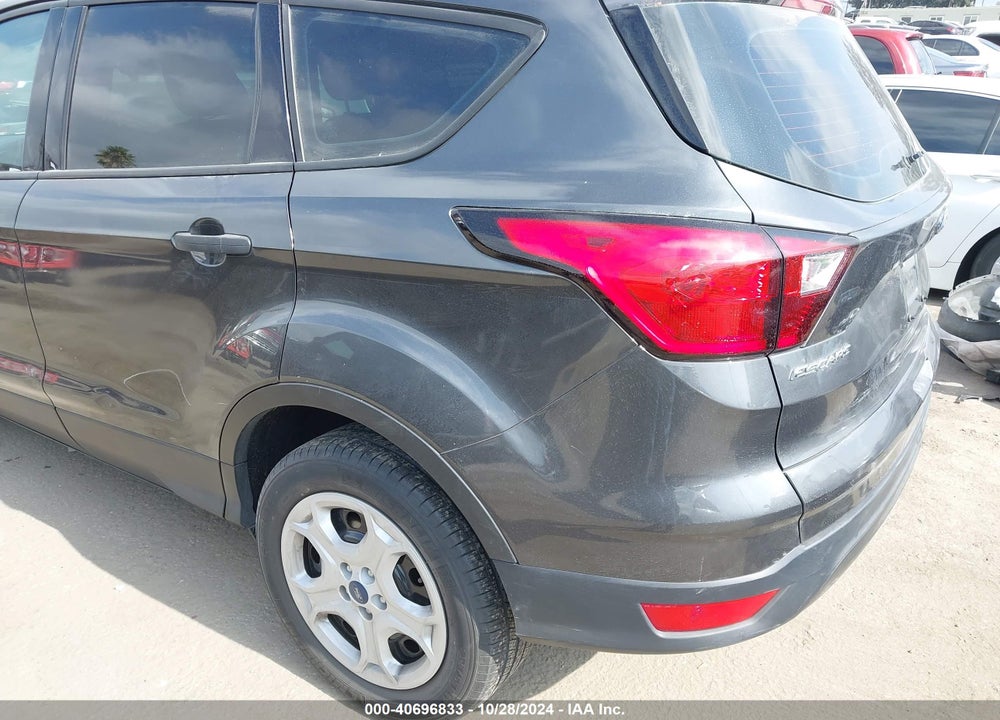 2019 FORD ESCAPE S VIN: 1FMCU0F72KUA25009