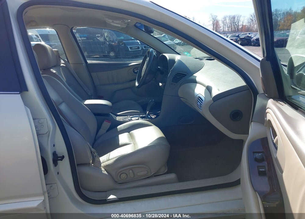 2002 OLDSMOBILE AURORA 3.5 VIN: 1G3GR64H324197538