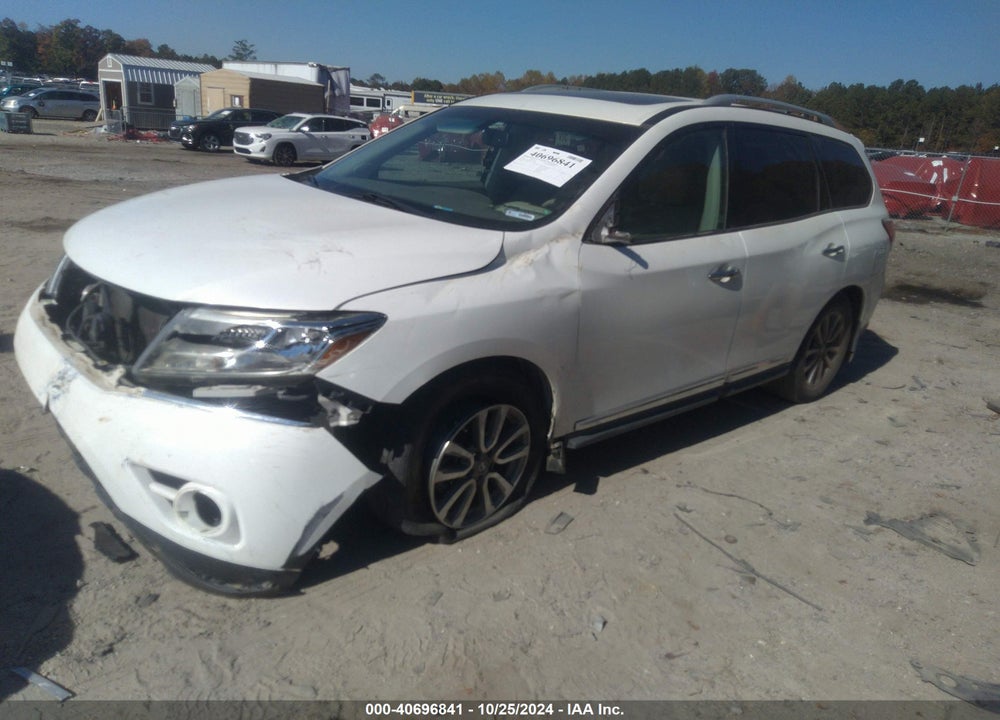 2013 NISSAN PATHFINDER SL VIN: 5N1AR2MN8DC686932