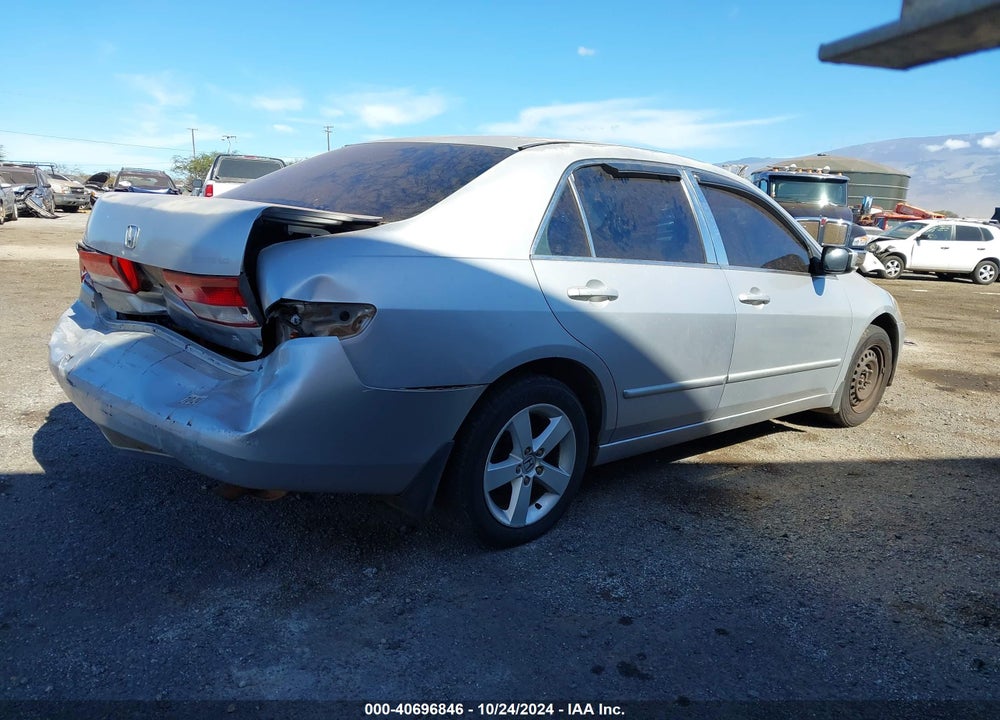 2004 HONDA ACCORD 2.4 EX VIN: JHMCM566X4C021855
