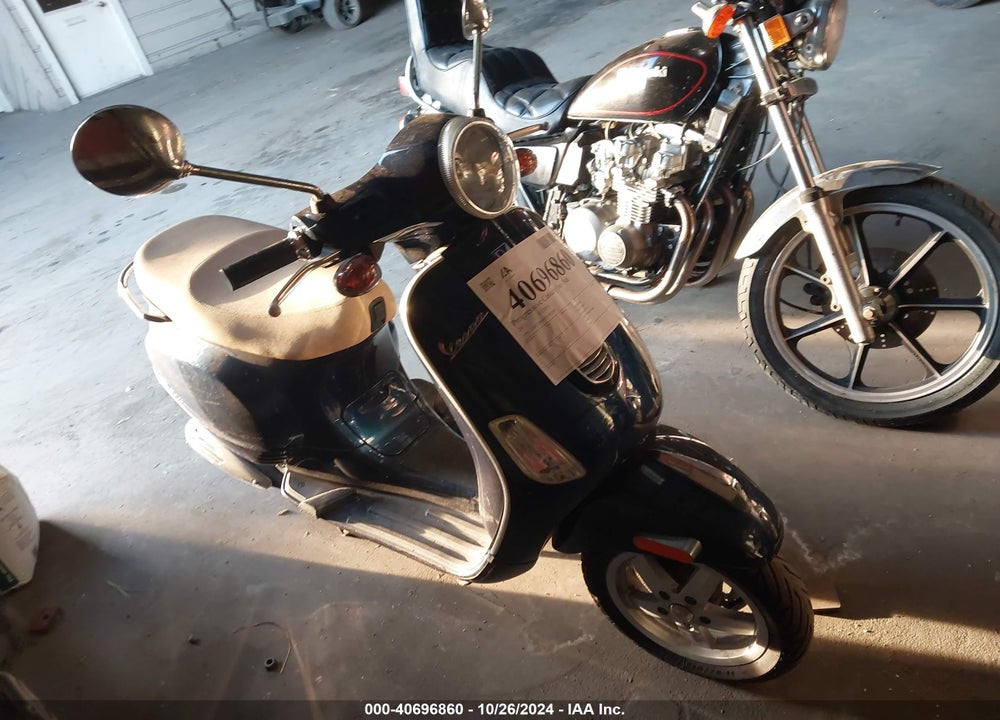 2013 VESPA LX 50 VIN: ZAPC386B6D5302508
