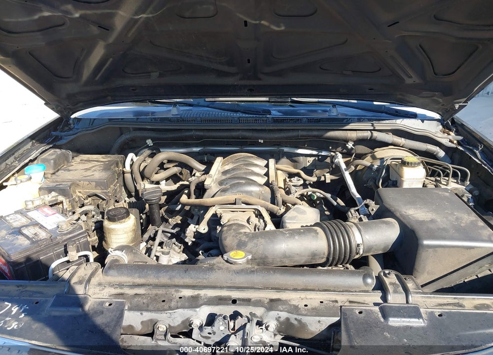 2008 NISSAN PATHFINDER LE V8 VIN: 5N1BR18A88C628122