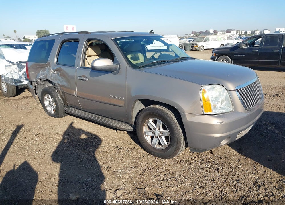 2007 GMC YUKON SLT VIN: 1GKFC13067R243969