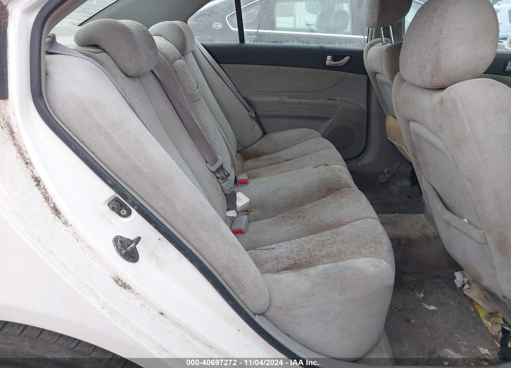 2007 HYUNDAI SONATA LIMITED/SE V6 VIN: 5NPEU46F37H282371