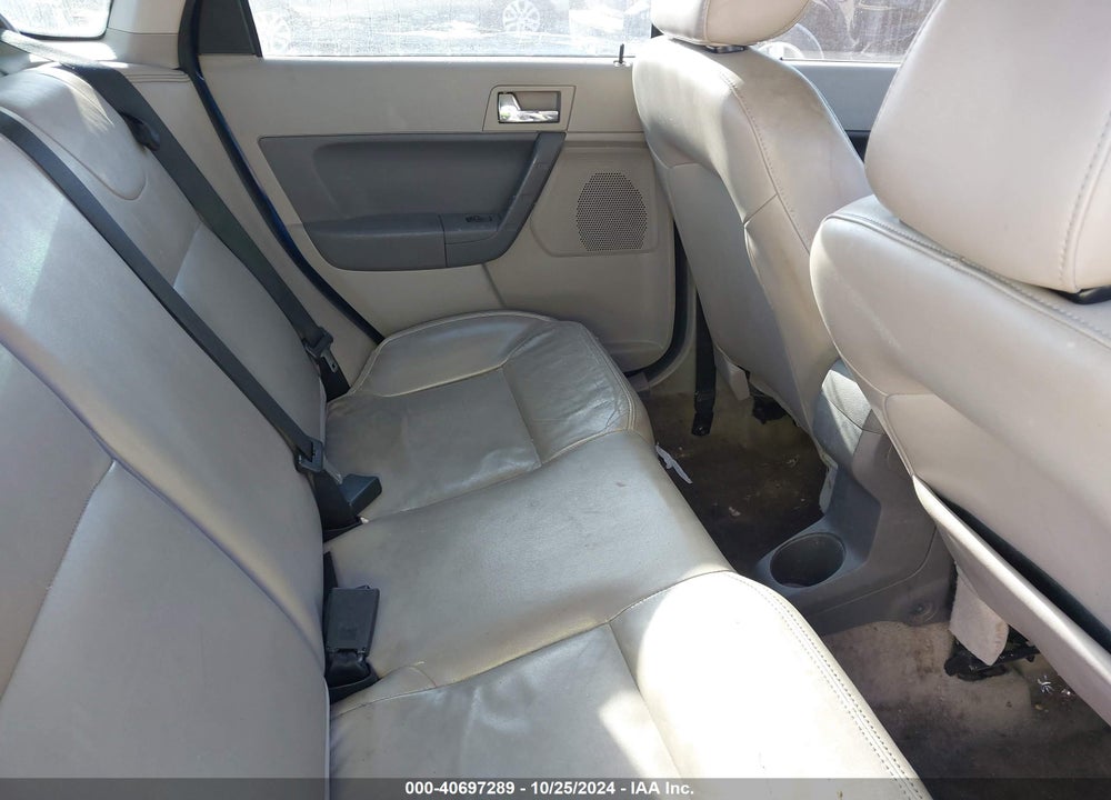2008 FORD FOCUS SES VIN: 1FAHP35N18W190944