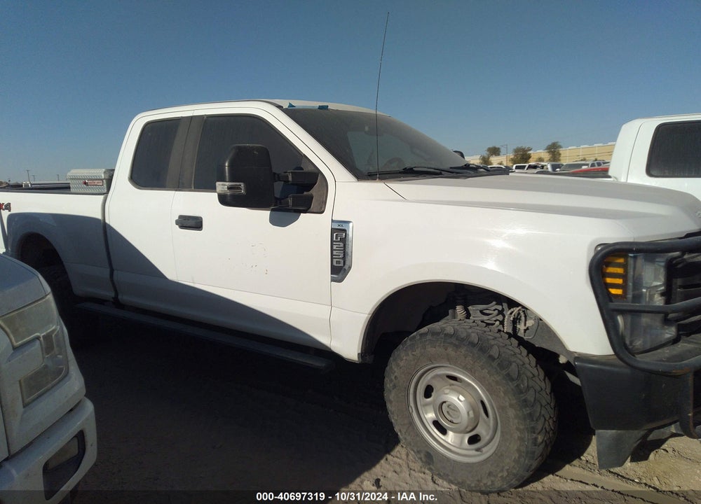 2019 FORD F-250 XL VIN: 1FT7X2B68KED96269