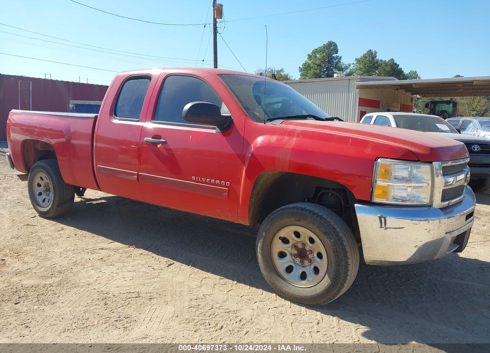 2013 CHEVROLET SILVERADO 1500 LS VIN: 1GCRCREA6DZ116373