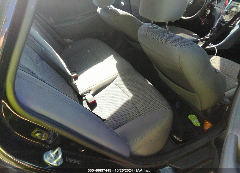 2012 HYUNDAI SONATA GLS VIN: 5NPEB4ACXCH501646