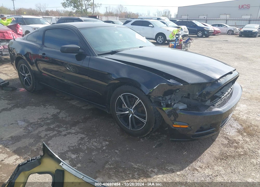 2014 FORD MUSTANG V6 VIN: 1ZVBP8AM1E5321721