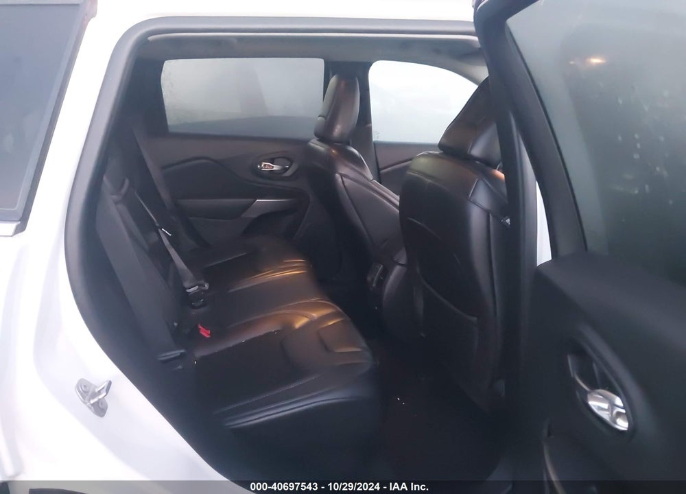 2019 JEEP CHEROKEE LATITUDE PLUS FWD VIN: 1C4PJLLB7KD110209