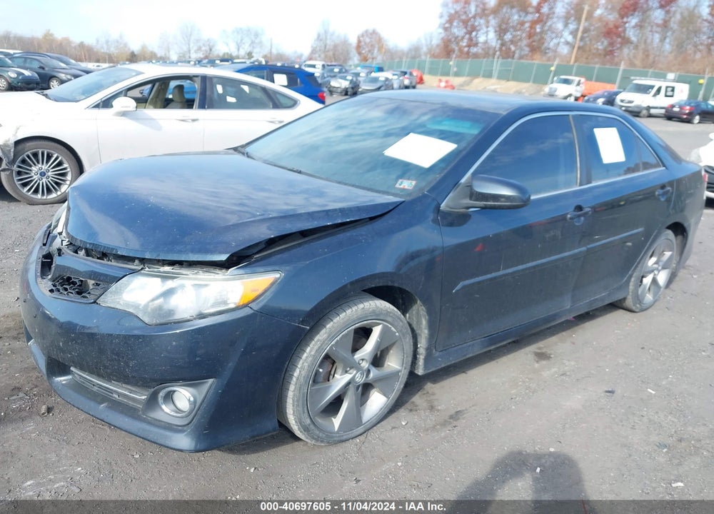 2014 TOYOTA CAMRY SE SPORT VIN: 4T1BF1FK0EU443590