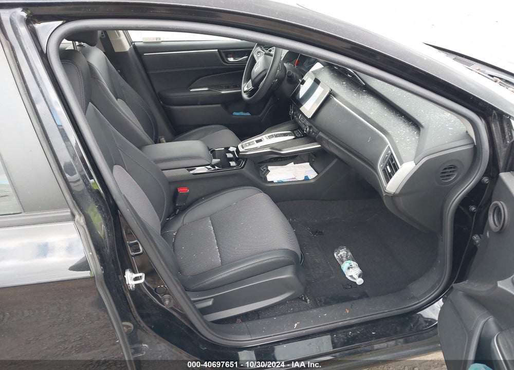 2018 HONDA CLARITY PLUG-IN HYBRID VIN: JHMZC5F10JC013664