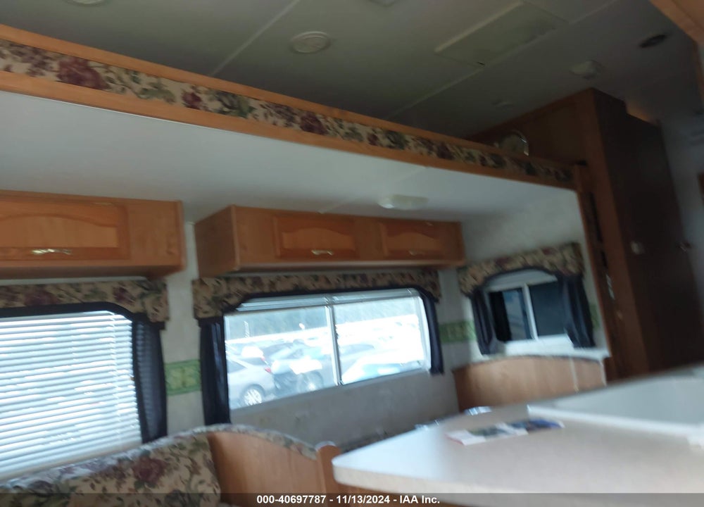 2003 COACHMEN CHAPARAL VIN: 1TC3B054133002060