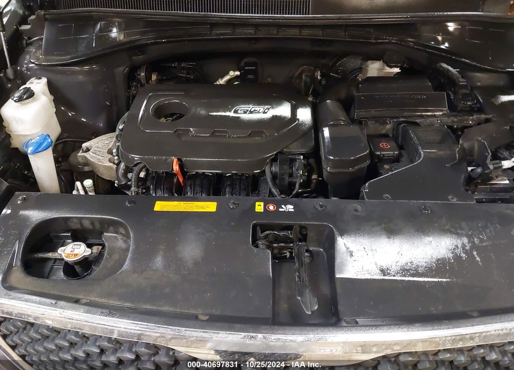 2018 KIA SORENTO 2.4L LX VIN: 5XYPGDA35JG347216