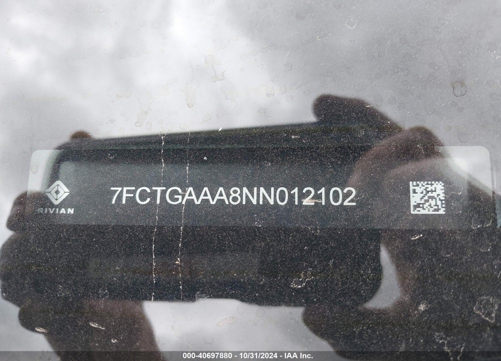 2022 RIVIAN R1T ADVENTURE VIN: 7FCTGAAA8NN012102