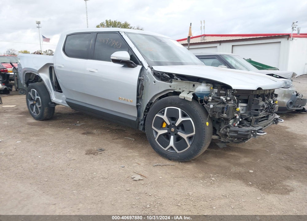 2022 RIVIAN R1T ADVENTURE VIN: 7FCTGAAA8NN012102