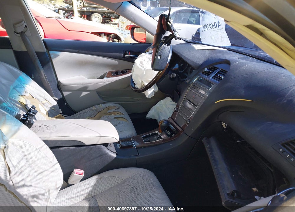 2011 LEXUS ES 350 VIN: JTHBK1EG0B2428901