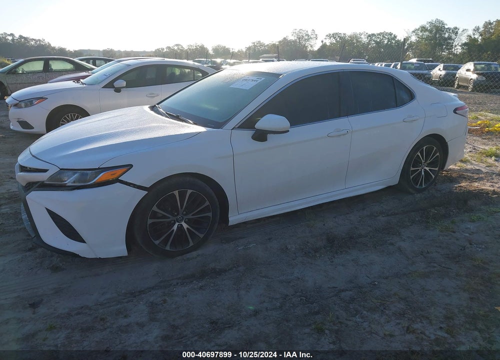 2019 TOYOTA CAMRY SE VIN: 4T1B11HK5KU196297