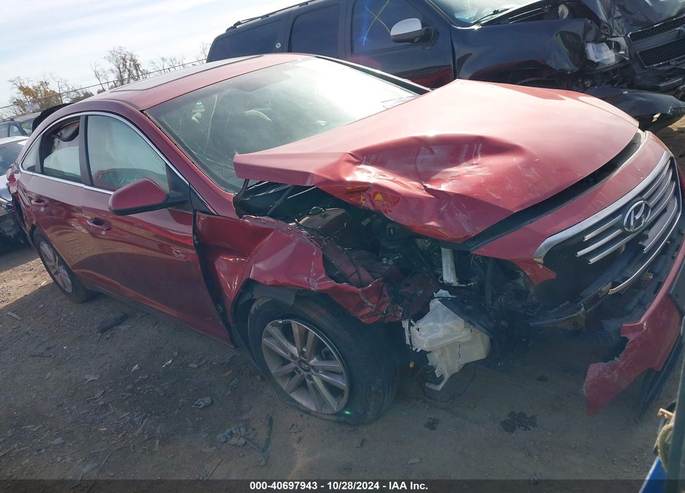 2015 HYUNDAI SONATA SE VIN: 5NPE24AF4FH204399