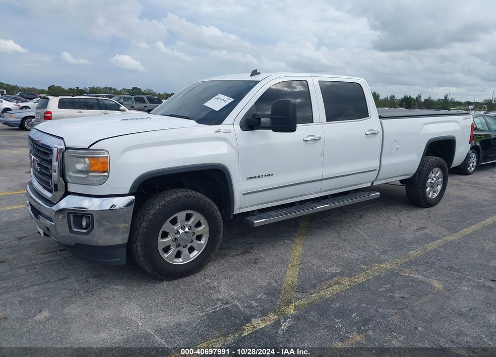 2015 GMC SIERRA 3500HD SLT VIN: 1GT423C84FF147006
