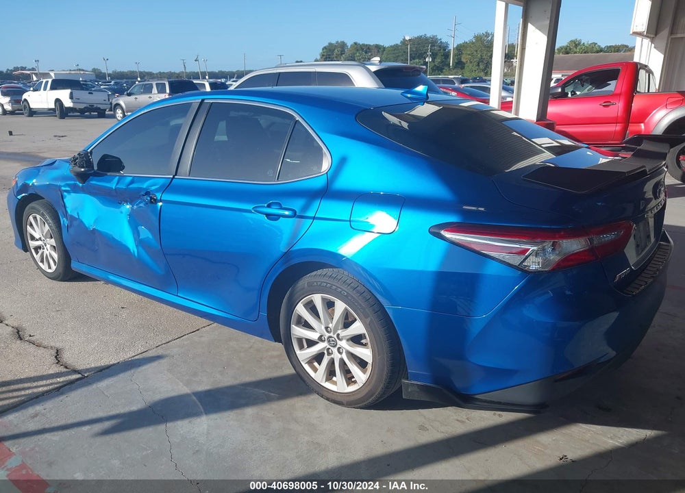 2019 TOYOTA CAMRY LE VIN: 4T1B11HK8KU264284
