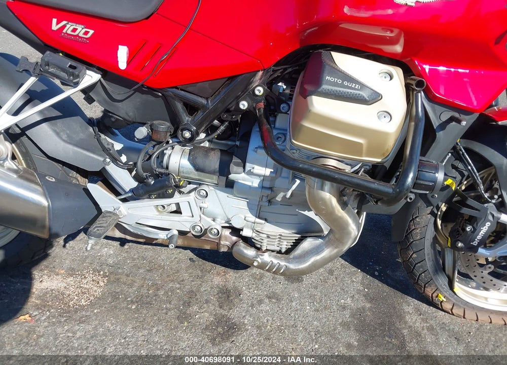 2023 MOTO GUZZI V100 MANDELLO VIN: ZGUMGUA04PM000019